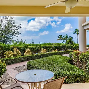 Resort Coral Gardens On ***
