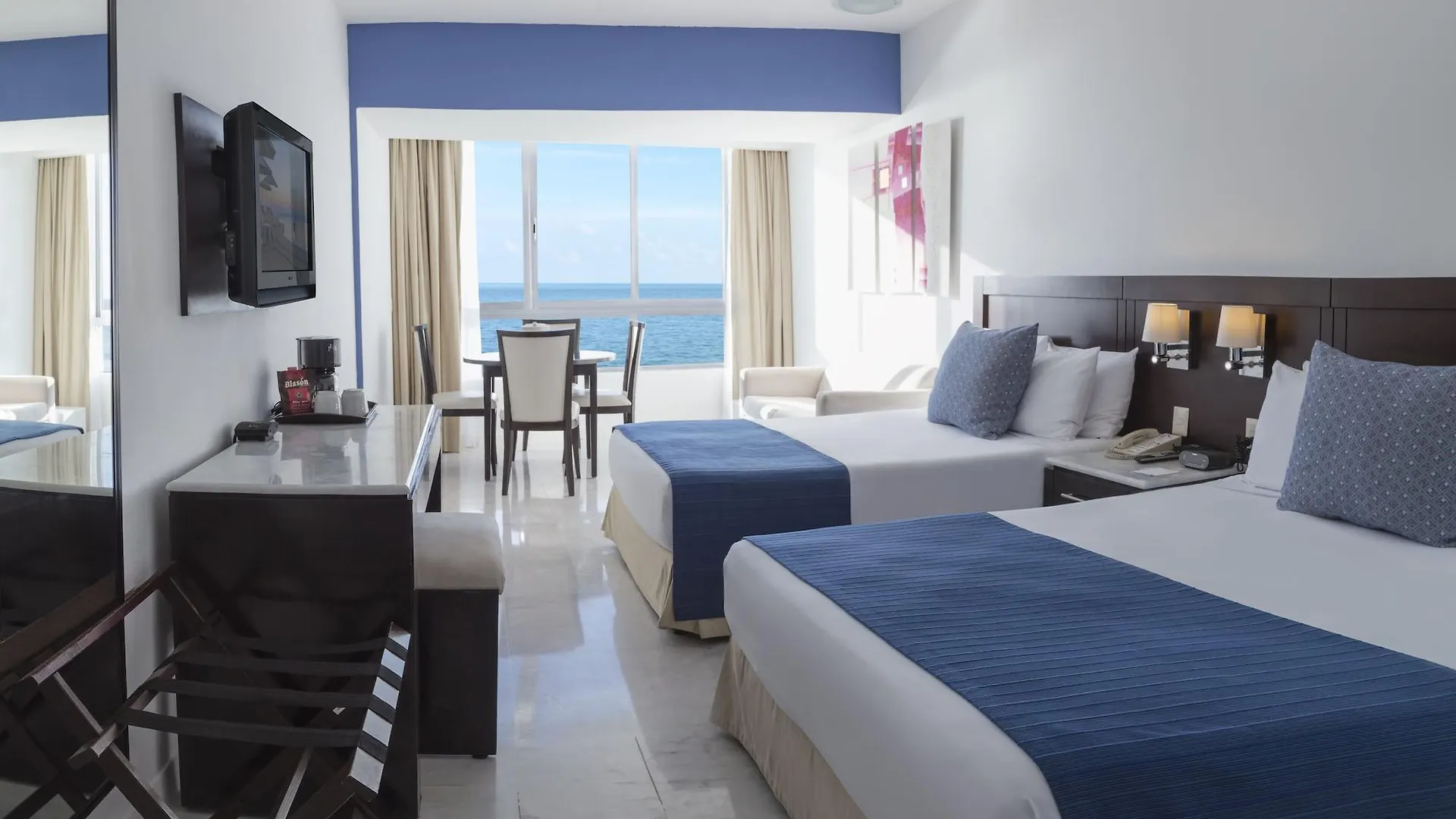 Park Royal Beach Mazatlan Hotel