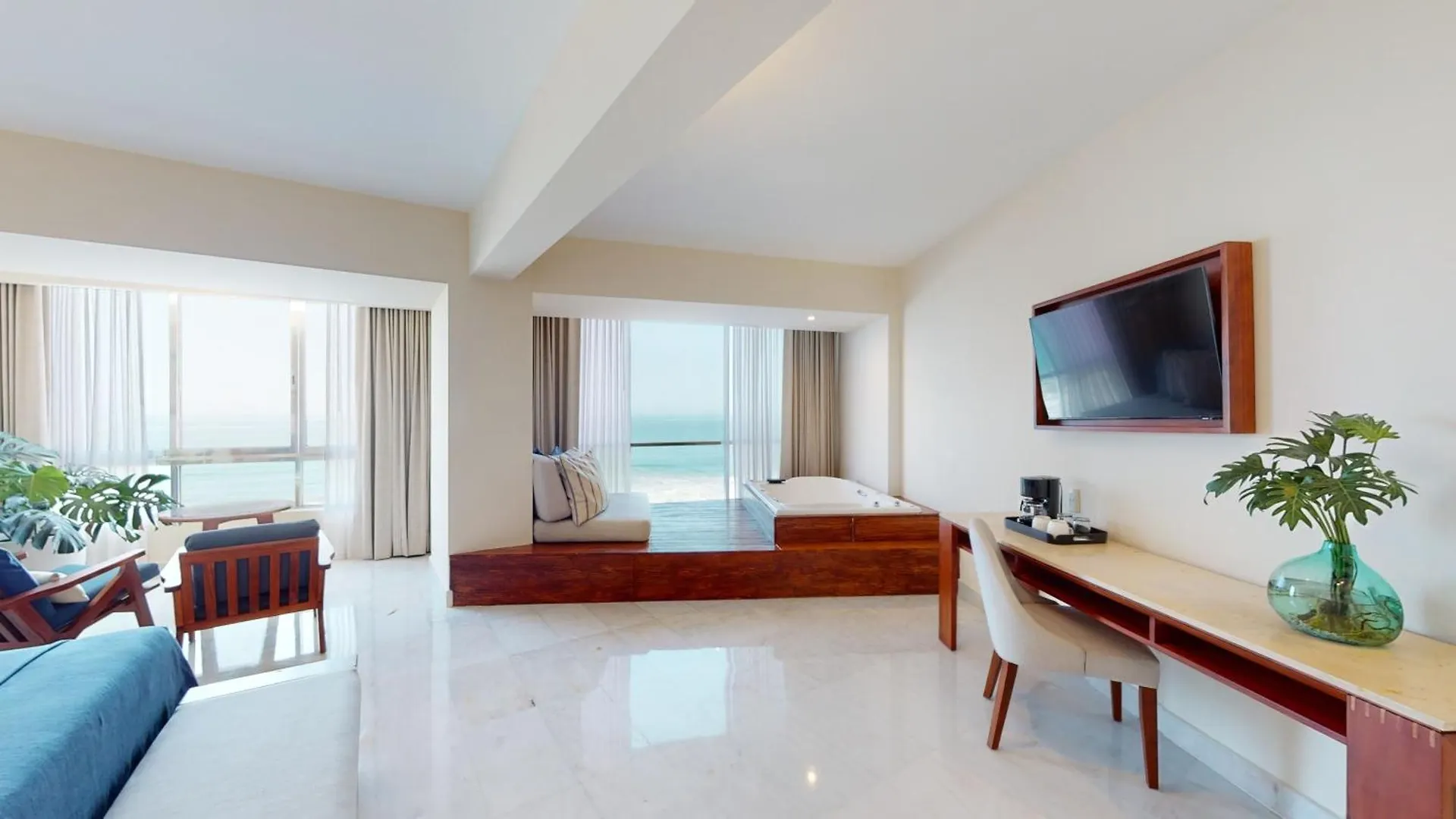 Park Royal Beach Mazatlan Hotel
