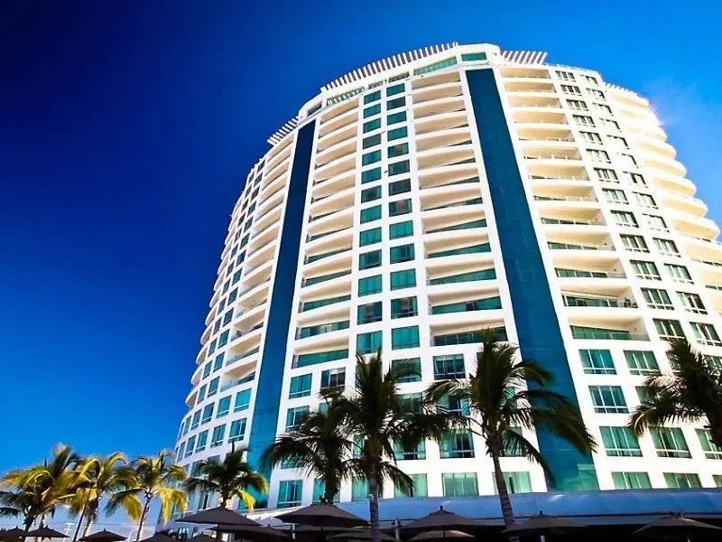 *** Hotel Park Royal Beach Mazatlan Mexico