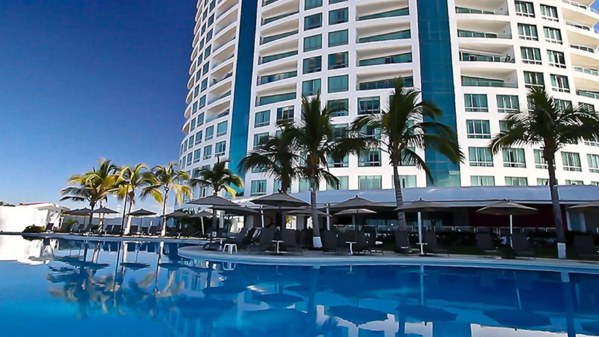 Hotel Park Royal Beach Mazatlan